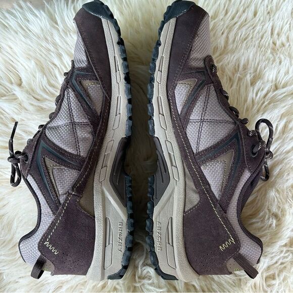 New Balance Men's Brown and Tan Athletic Shoes - Picture 4 of 8